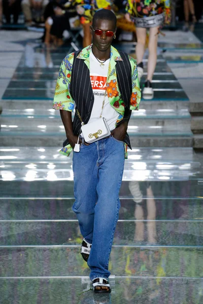 Look 42